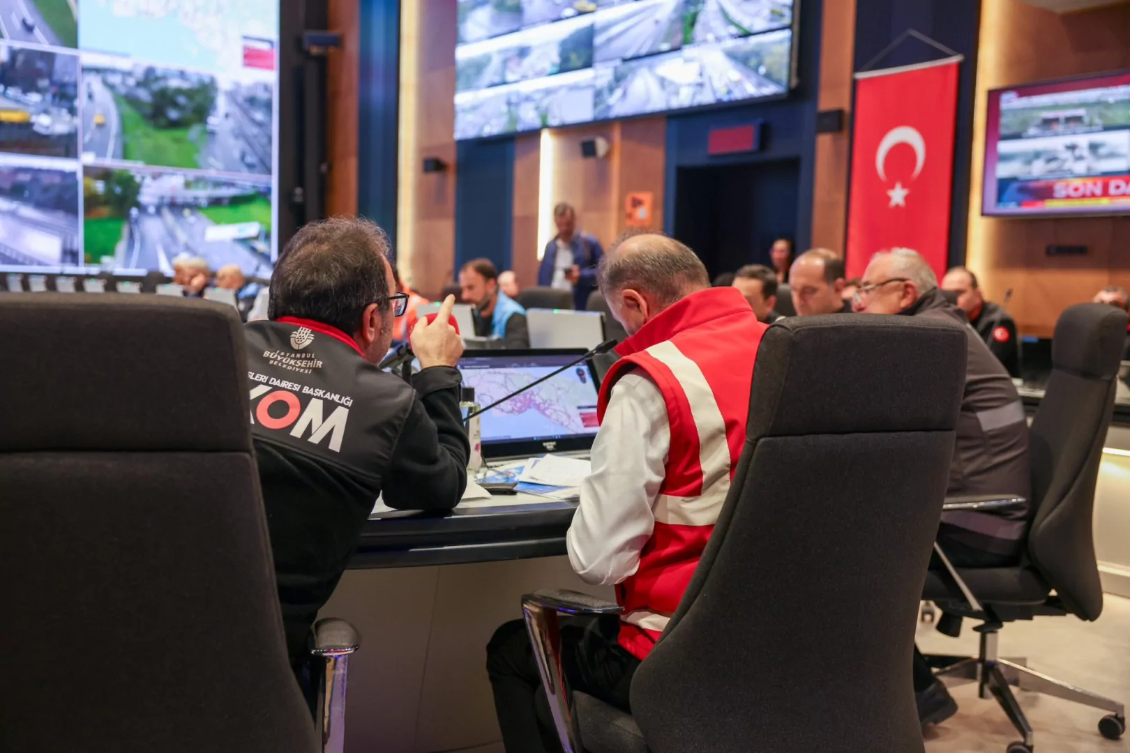 İstanbul’da hasar tespit başladı... AFAD'ın uyarılarına dikkat! 