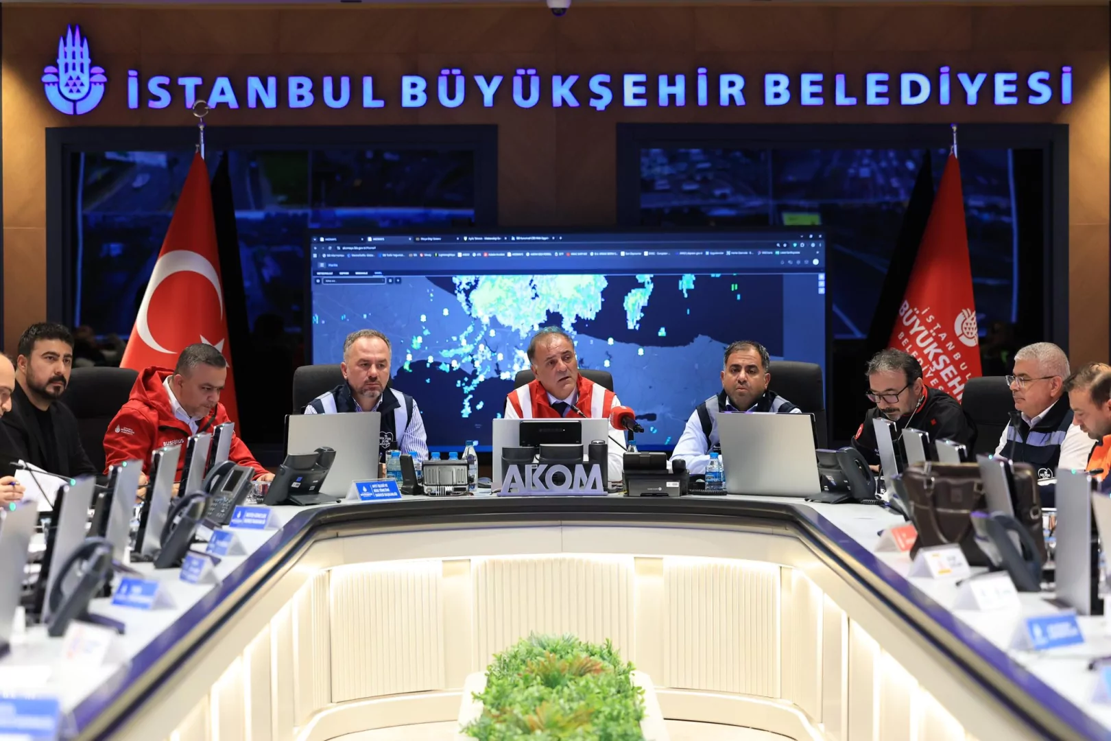 Başkan Vekili Aslan: İstanbul'da zorunlu olmadıkça evden çıkmayın 