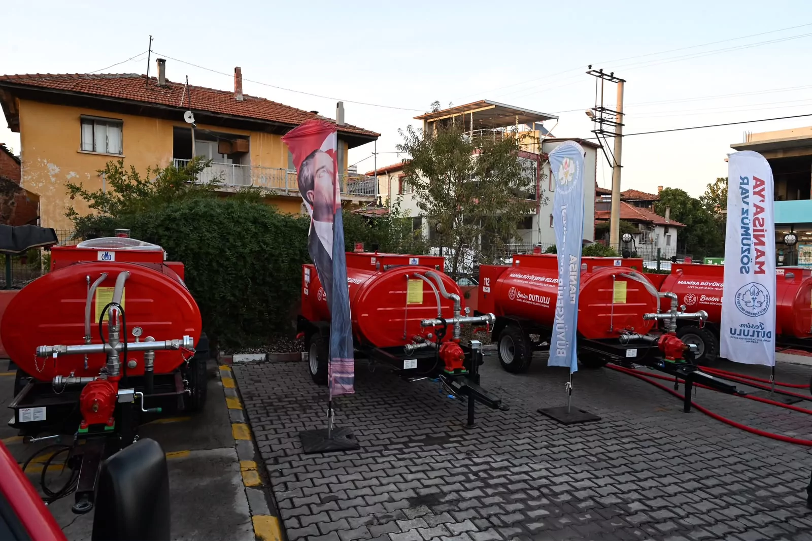 Manisa Büyükşehir’den Kula’ya 4 yeni su tankeri 