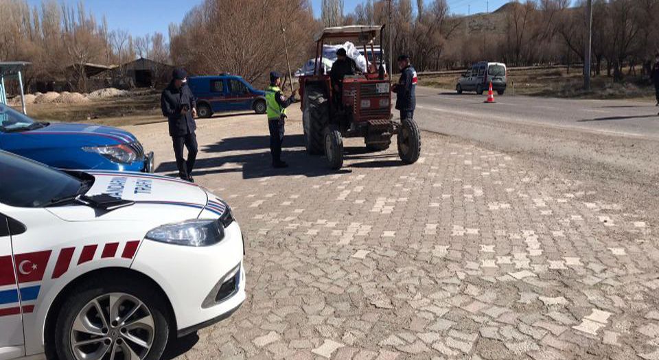 Aksaray'da jandarmadan farkındalık denetimleri