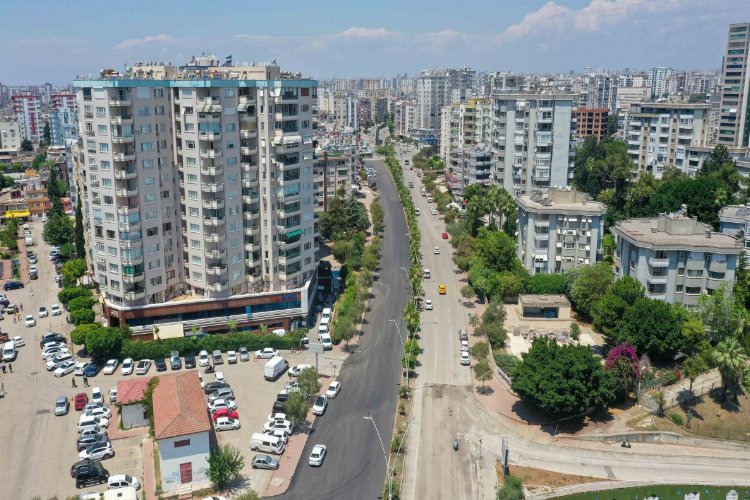 Adana’da asfaltsız yol kalmayacak -