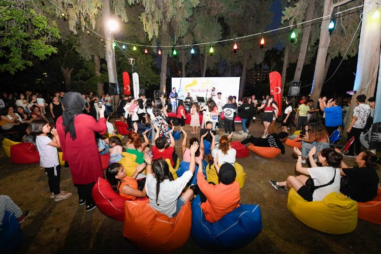 Adana’da Bi Yaz konserleri coşturuyor -