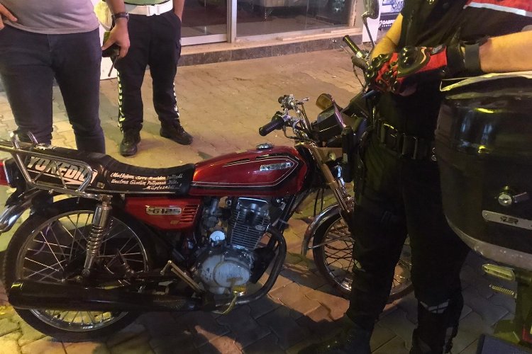 Adıyaman'da çalıntı motorsikletle kaçışa gözaltı! -