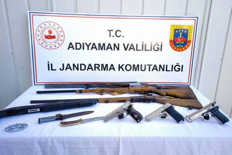Adıyaman'da jandarma devriyesinde 2 gözaltı -