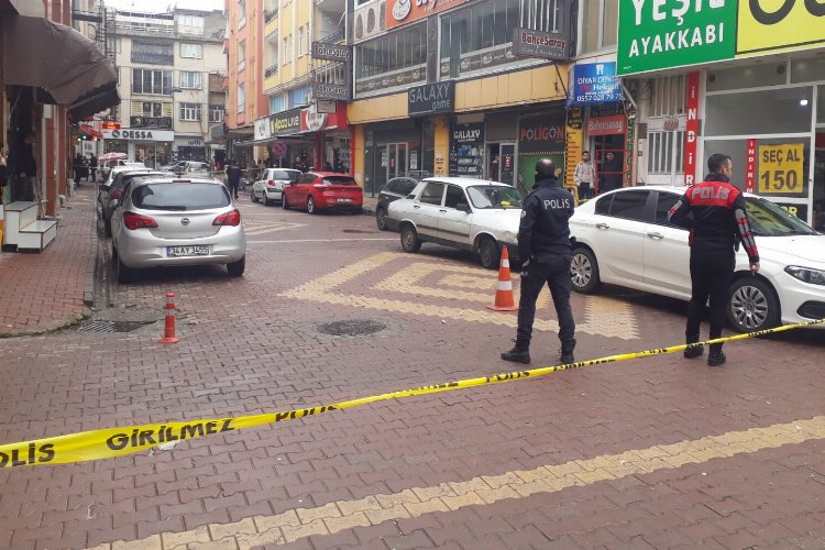 Adıyaman'da sokak ortasında kavga: 2 yaralı, 2 gözaltı -