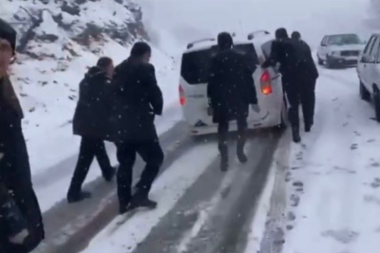 Adıyaman'da sürücülerin imdadına protokol yetişti -