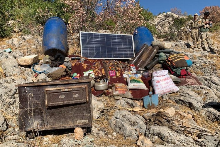 Adıyaman'da terör örgütüne ait toprağa gömülü eşyalar ele geçirildi -
