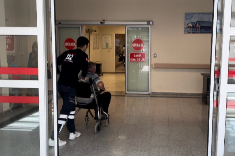 Adıyaman'da uyuşturucu bağımlısı genç ailesini hastanelik etti -