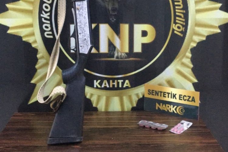 Adıyaman'da zehir tacirlerine şok baskın: 9 gözaltı -