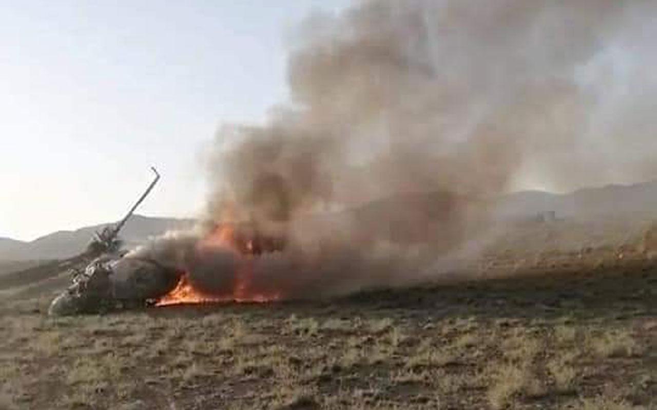 Afganistan’da askeri helikopter düştü: 3 ölü, 1 yaralı