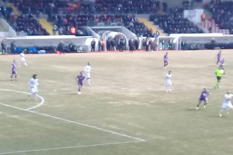 AfjetAfyonspor, lider Sakarya'yı devirdi -
