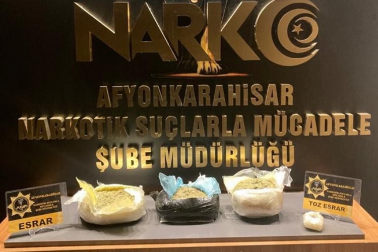 Afyonkarahisar'da otogarda uyuşturucu operasyonu -