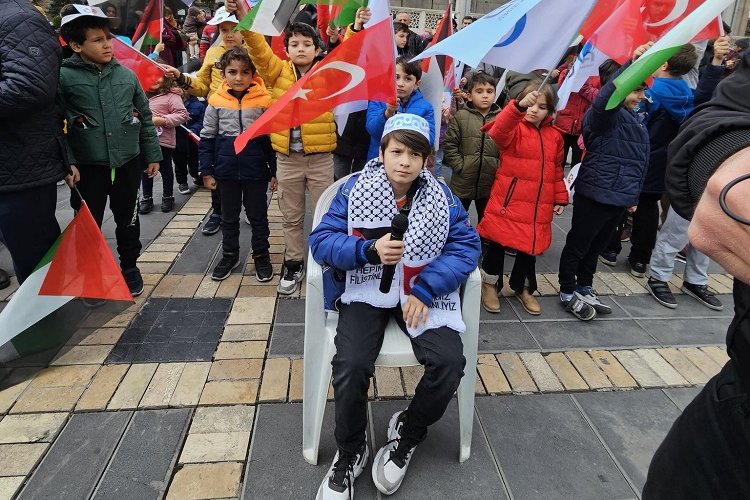 AGD Kayseri gençliği Filistin için meydanda -