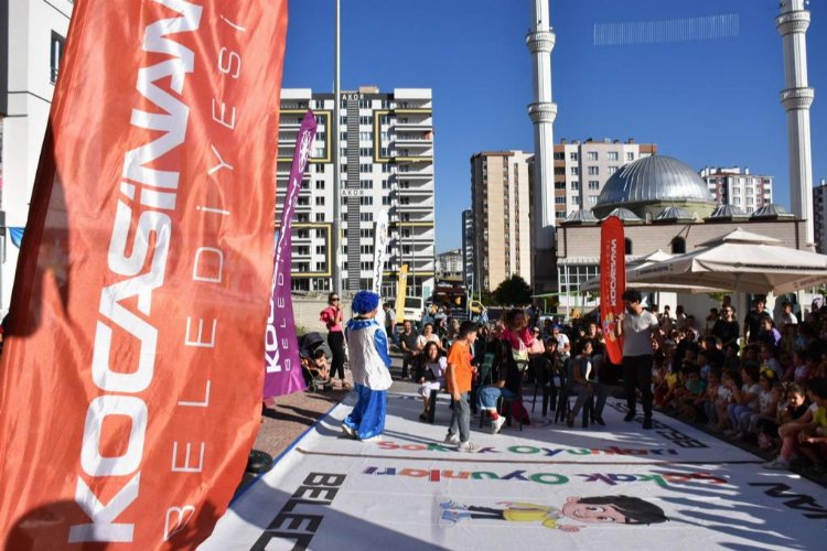 Ahmet Çolakbayrakdar çocukluğuna döndü -