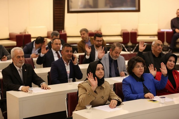 Ahmet Çolakbayrakdar'dan kadınlara müjde -