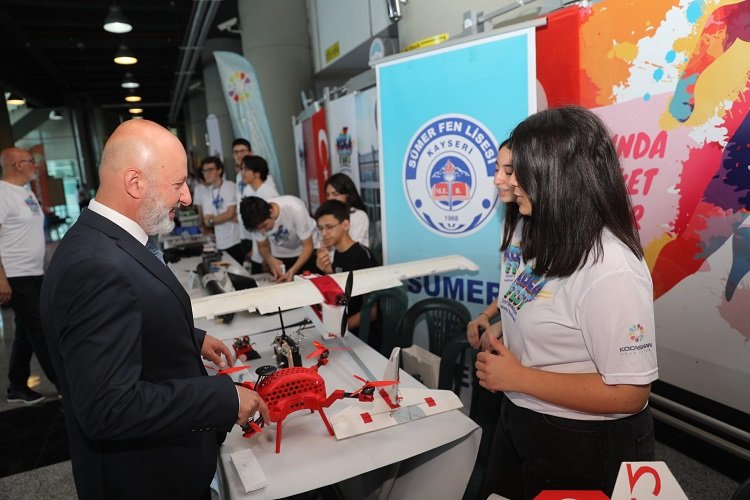 Ahmet Çolakbayrakdar'dan KOCAFEST'e davet -