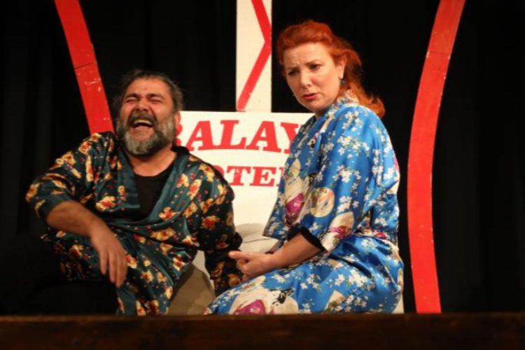 'Aşk 1 Şey Değildir' 14 Şubat'a özel Mudanya'da sahnelendi -