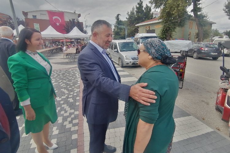 AK Parti Pazaryeri ilçesinde sahada -