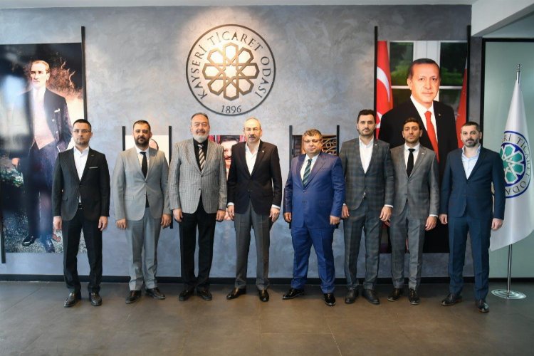 AK Parti ve MHP İl Başkanlıkları ile Melikgazi Belediyesi ve Ticaret Odası ziyaret edildi -