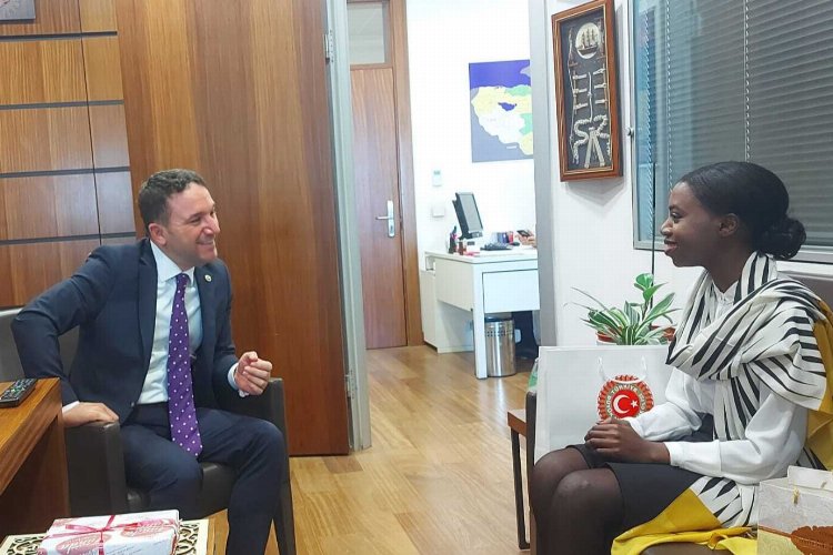 AK Partili Milletvekili Ödünç, Zambiya'nın kültür elçisini ağırladı -