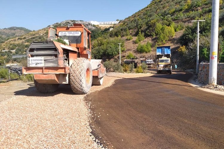 Alanya Özvadi grup yolu asfaltlandı -