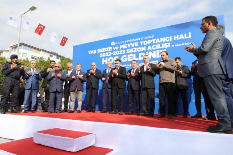Alanya Toptancı Hali’nde yeni sezon törenle başladı -