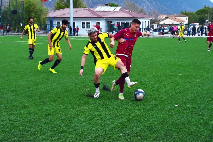 Aliağa FK'nın 'Yıldız'ı parladı -