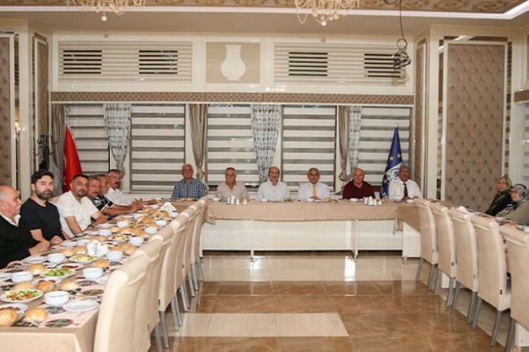 Alim Işık vatandaşla Muharrem orucunu açtı -