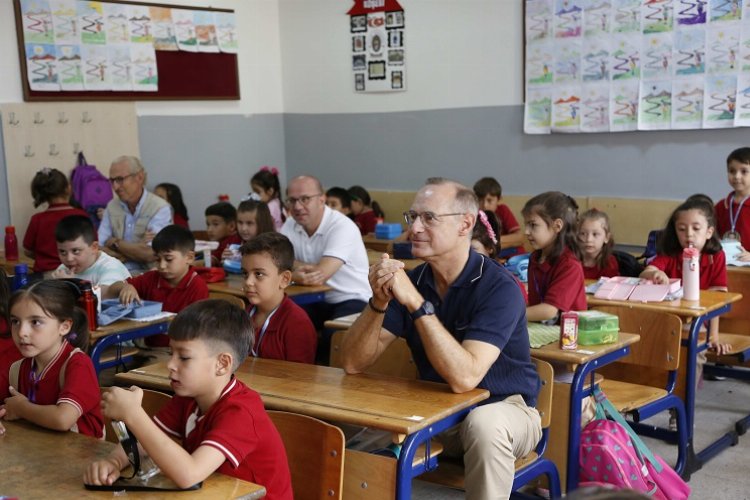 Allianz Grup UNICEF'le deprem bölgesini gezdi -