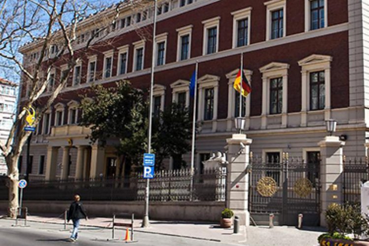 Almanya İstanbul'u güvenlik nedeniyle 1 günlük kapattı -