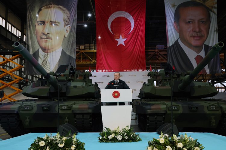 Altay tankı TSK'ya geçti -