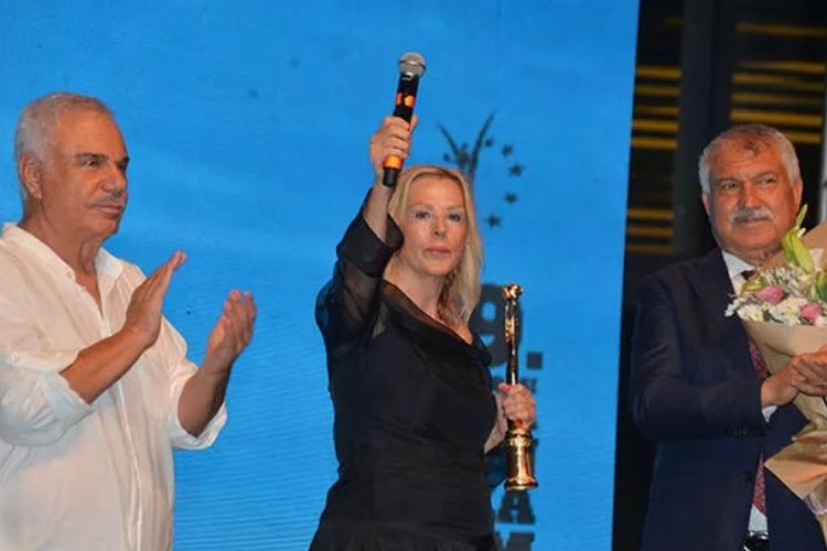 Altın Koza'da Onur Ödülleri iki ustaya gitti -