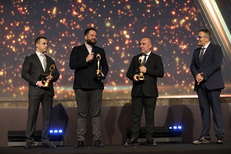 Altın markalar ödülleri sahipleriyle buluştu -