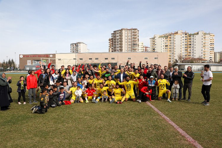 Şampiyon Talas Belediyespor -