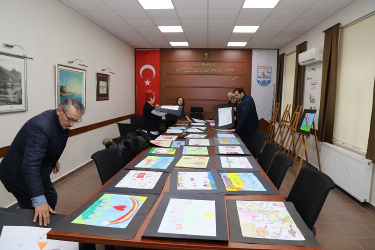 Çanakkale Gelibolu'da 23 Nisan Resim Yarışması sonuçlandı -