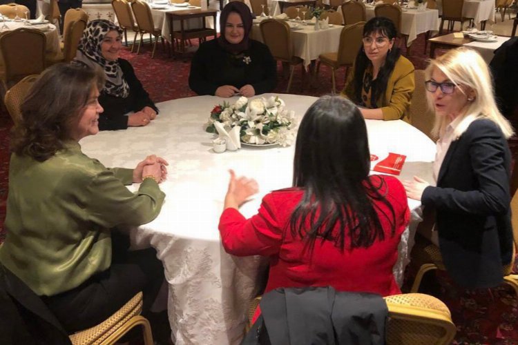 Ankara'da 6 muhalefet partisinin Kadın Kolları başkanları buluştu -