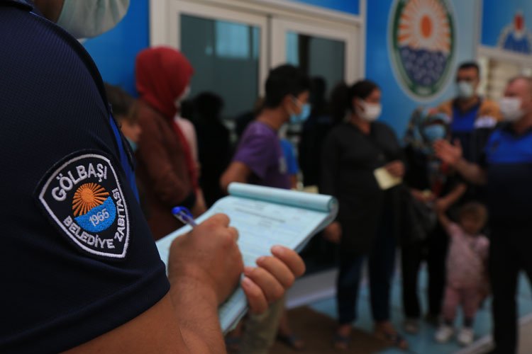 Ankara'da Gölbaşı Zabıtası'ndan denetim mesaisi