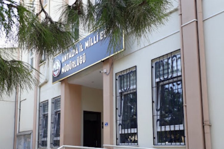 Antalya'da 3 ilçede okullara 'yağış' tatili! -