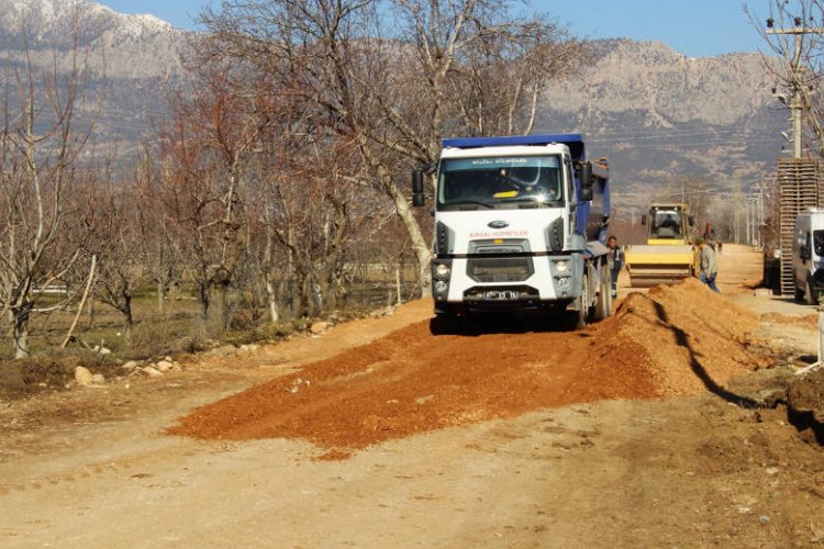 Antalya'da asfalt çalışması -