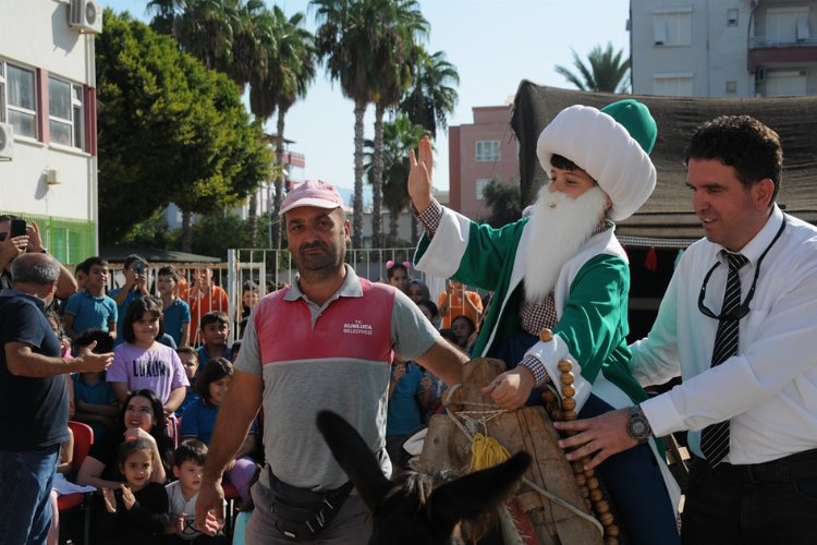 Antalya'da ErasmusDays'da 'oynamayan kalmasın' -
