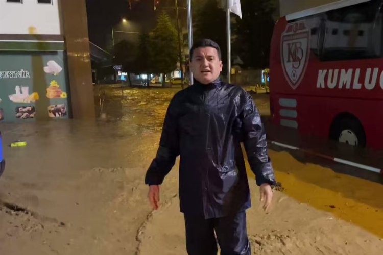 Antalya'da Kumluca ve Finike sele teslim! Okullar tatil edildi -