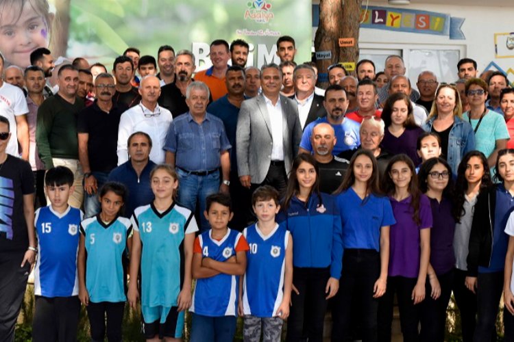Antalya Muratpaşa’dan 94 kulübe 7’şer bin lira destek -