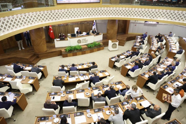 Antalya'ya 8,2 milyar liralık bütçe -