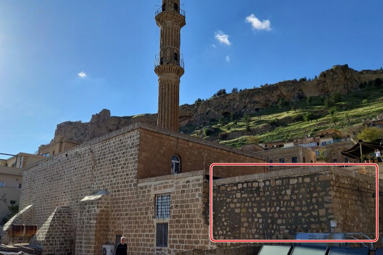 Artuklu Meliki'nin mezarında 'tarihi' bekleyiş -