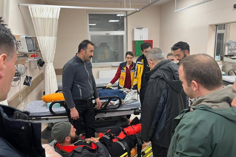 Artvin'de çığ: 2 ölü, 3 yaralı... Vali Doruk'tan yaralılara ziyaret -