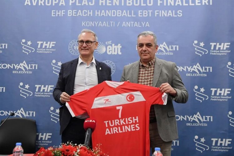 Avrupa Plaj Hentbolu finallerine Konyaaltı protokolü -