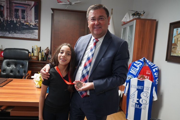 Avrupa üçüncüsü milli dansçıdan Başkan Tokat'a ziyaret -