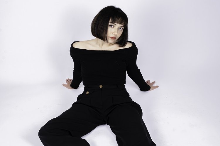Ayça Özefe, “tek beni sev” dedi -