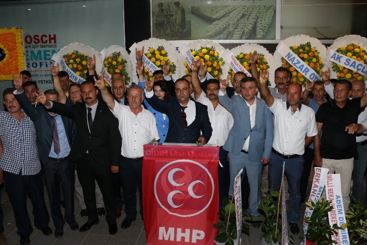 Aydın Didim'de MHP'den İYİ Parti'ye: Gürsel Tekin'i aklamak size mi kaldı? -