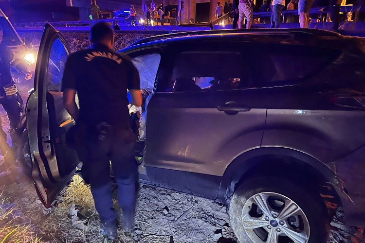 Aydın İtfaiyesi kazada 3 yaralıyı kurtardı -